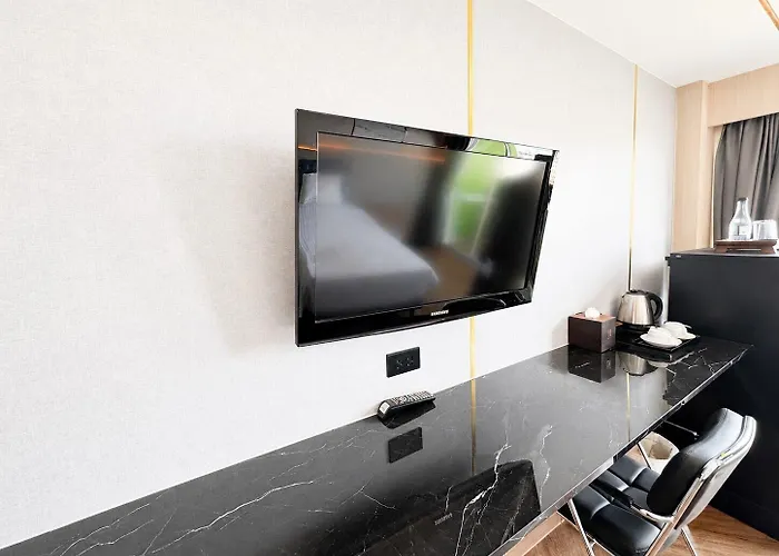 Roseate Ratchada Aparthotel 2*